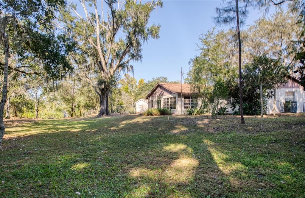 For Sale: $445,000 (5 beds, 2 baths, 1685 Square Feet)