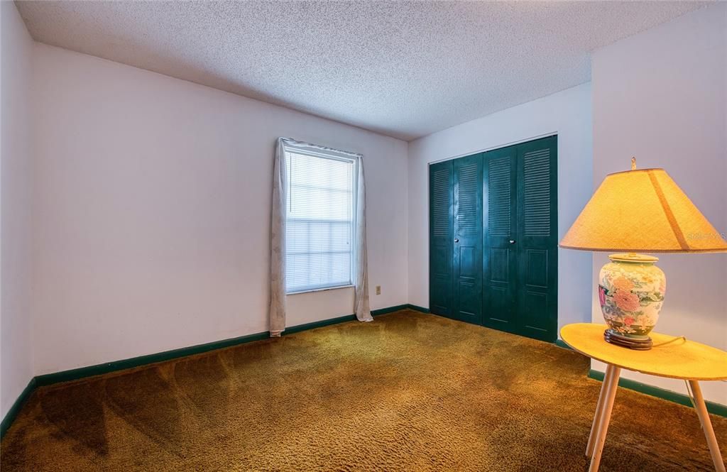 For Sale: $445,000 (5 beds, 2 baths, 1685 Square Feet)