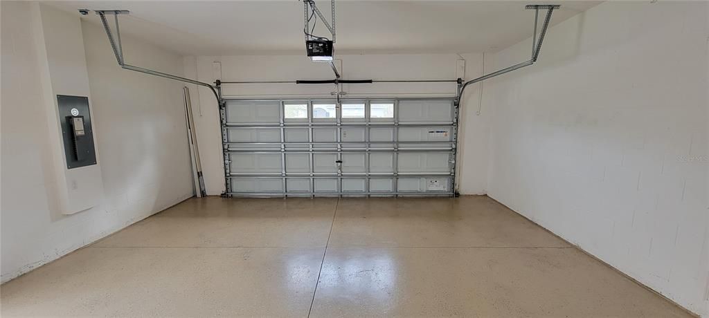 出租: $2,800 (4 贝兹, 2 浴室, 2585 平方英尺)