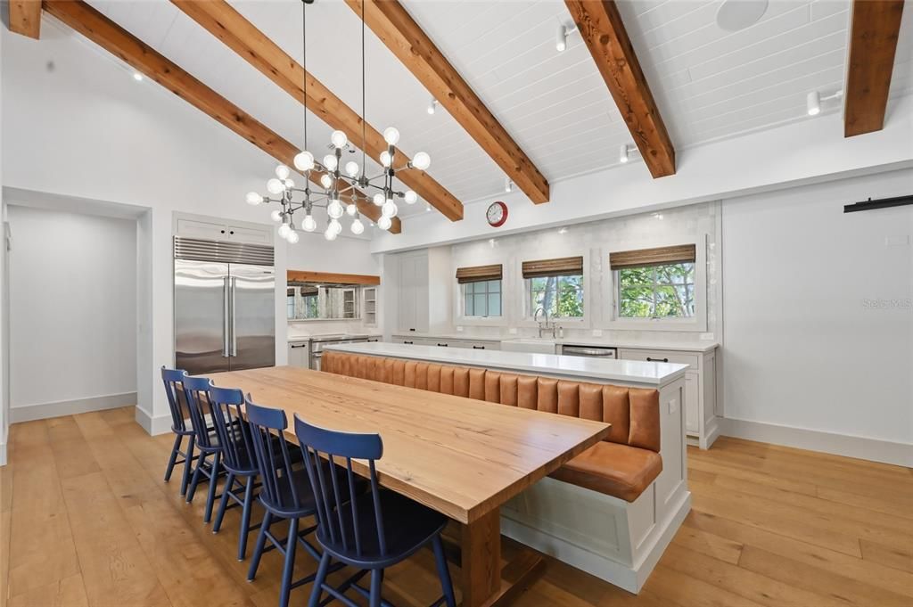 For Sale: $2,095,000 (3 beds, 3 baths, 1905 Square Feet)