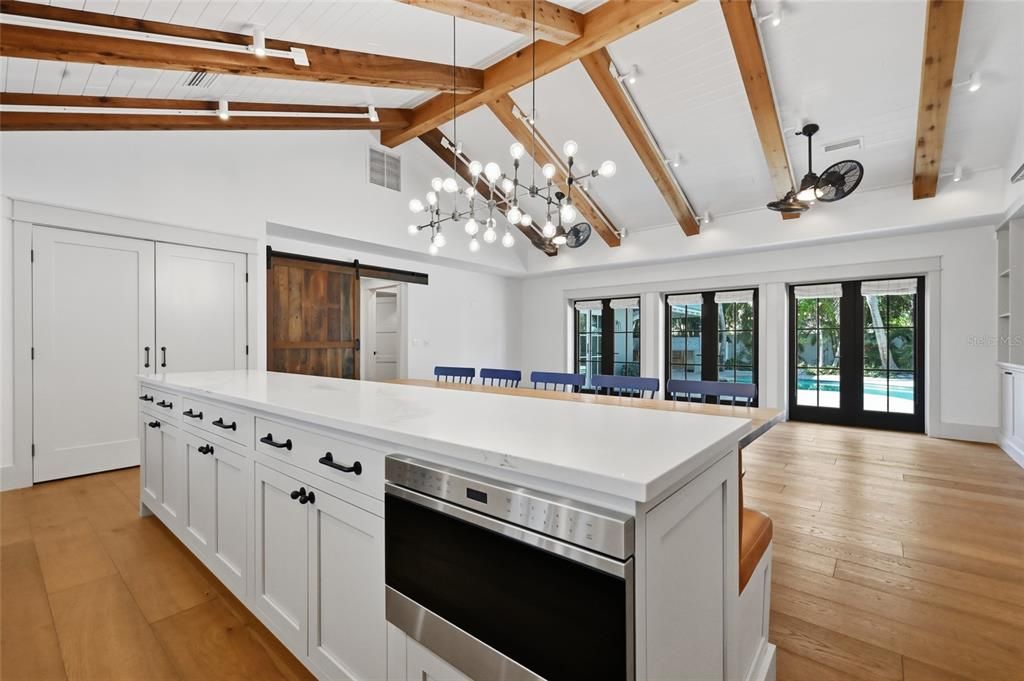 For Sale: $2,095,000 (3 beds, 3 baths, 1905 Square Feet)