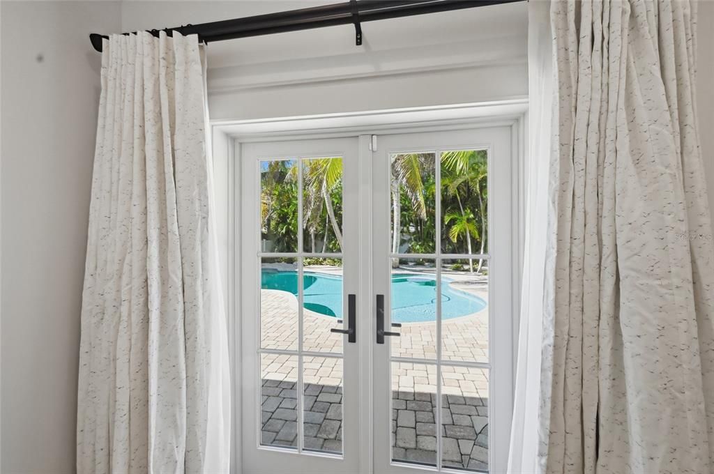 For Sale: $2,095,000 (3 beds, 3 baths, 1905 Square Feet)