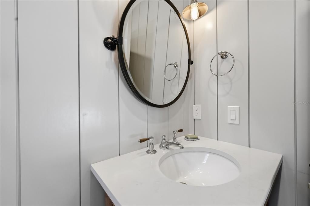 For Sale: $2,095,000 (3 beds, 3 baths, 1905 Square Feet)