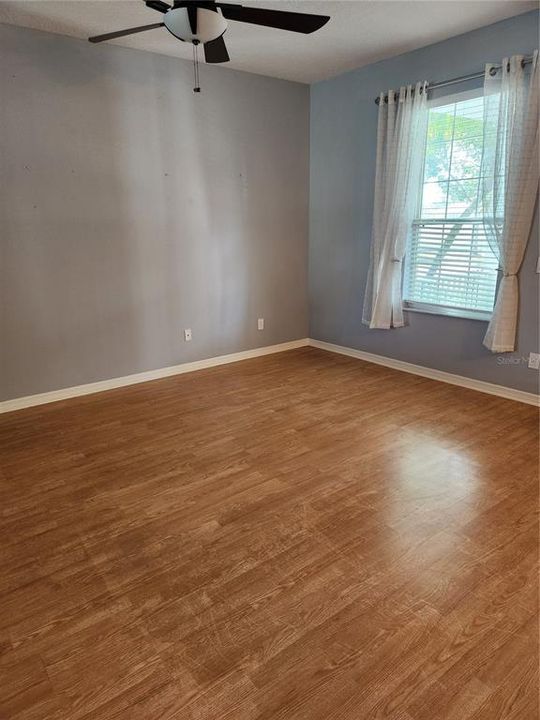 For Sale: $414,999 (3 beds, 2 baths, 1461 Square Feet)