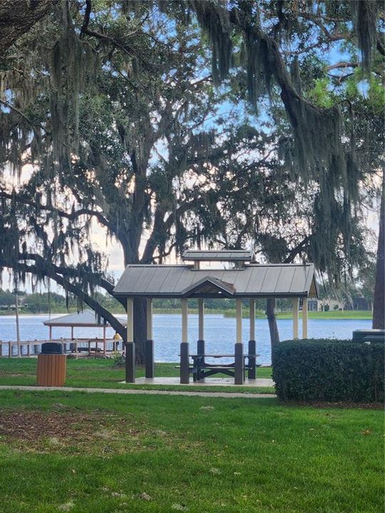 For Sale: $414,999 (3 beds, 2 baths, 1461 Square Feet)