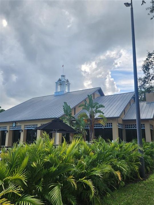 For Sale: $414,999 (3 beds, 2 baths, 1461 Square Feet)