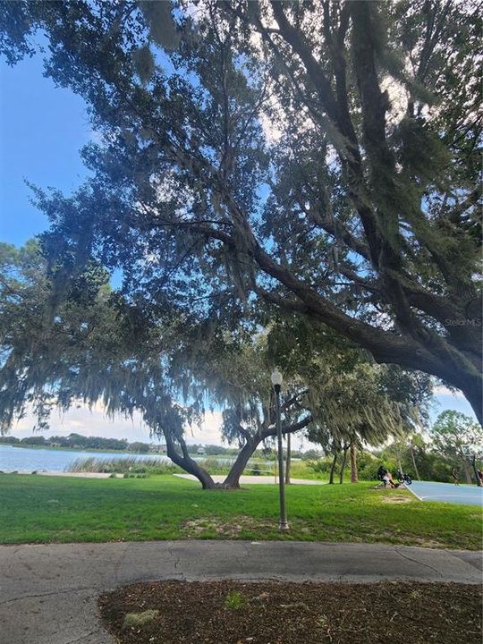 For Sale: $414,999 (3 beds, 2 baths, 1461 Square Feet)