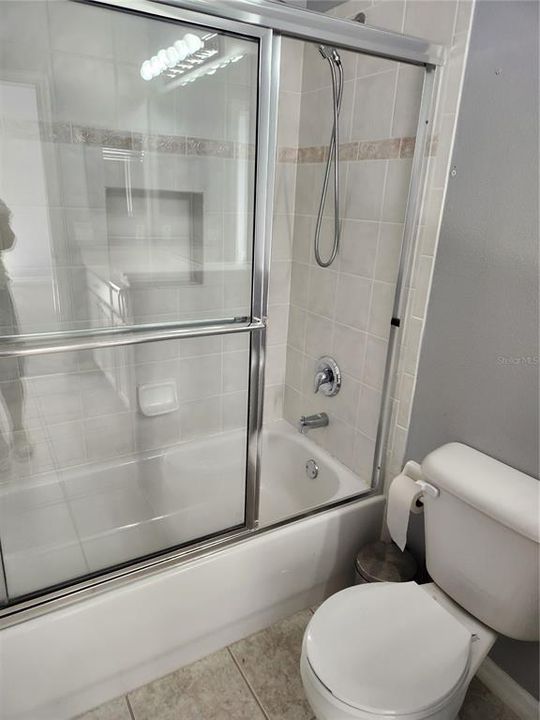 For Sale: $414,999 (3 beds, 2 baths, 1461 Square Feet)