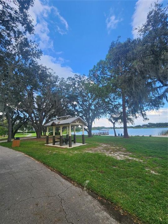 For Sale: $414,999 (3 beds, 2 baths, 1461 Square Feet)