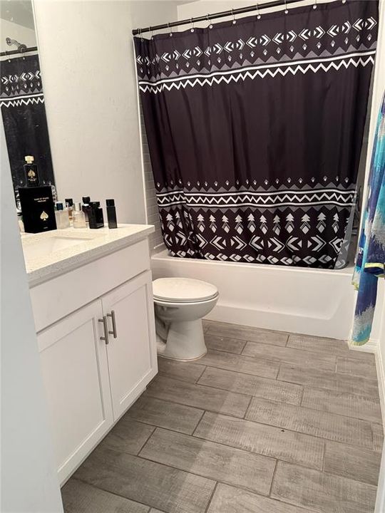 For Sale: $260,000 (3 beds, 2 baths, 1240 Square Feet)