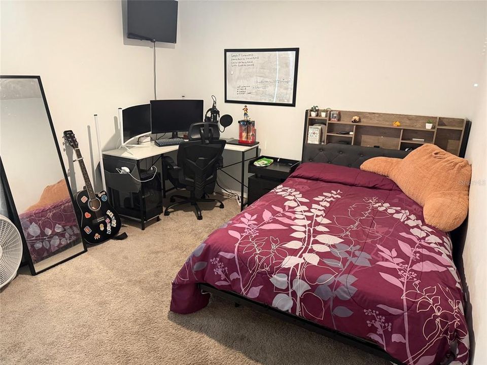 For Sale: $260,000 (3 beds, 2 baths, 1240 Square Feet)