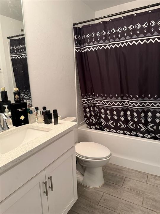 For Sale: $260,000 (3 beds, 2 baths, 1240 Square Feet)