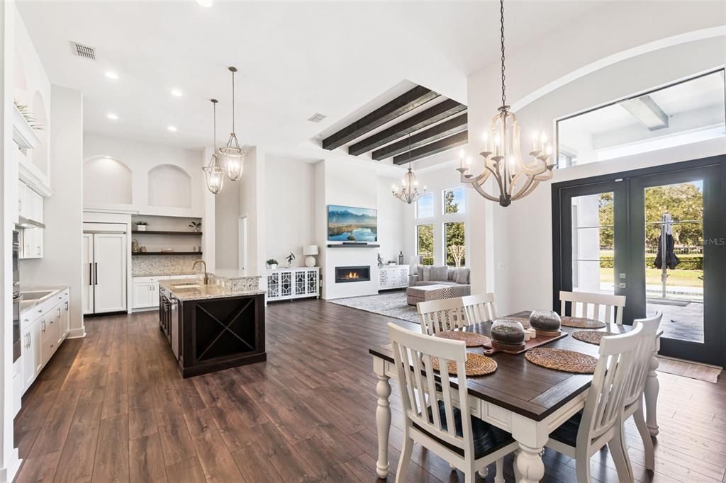 На продажу: $999,000 (3 спален, 3 ванн, 3312 Квадратных фут)