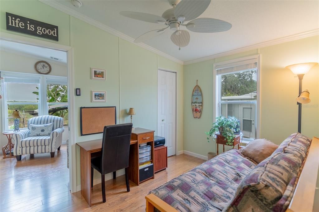 For Sale: $195,000 (3 beds, 2 baths, 1152 Square Feet)