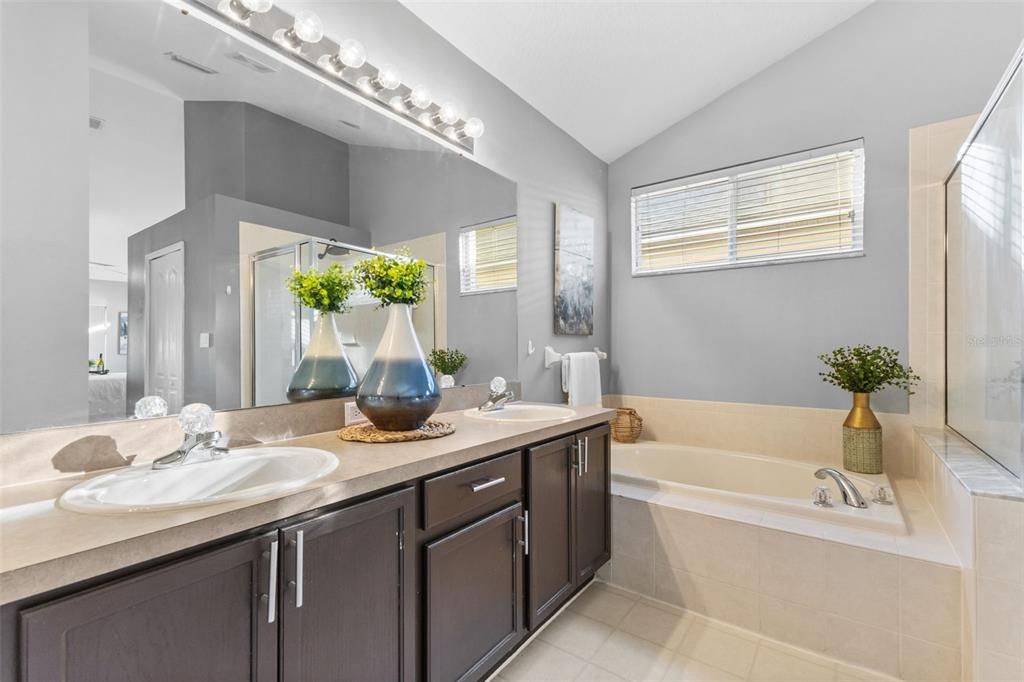 For Sale: $469,950 (3 beds, 2 baths, 2145 Square Feet)