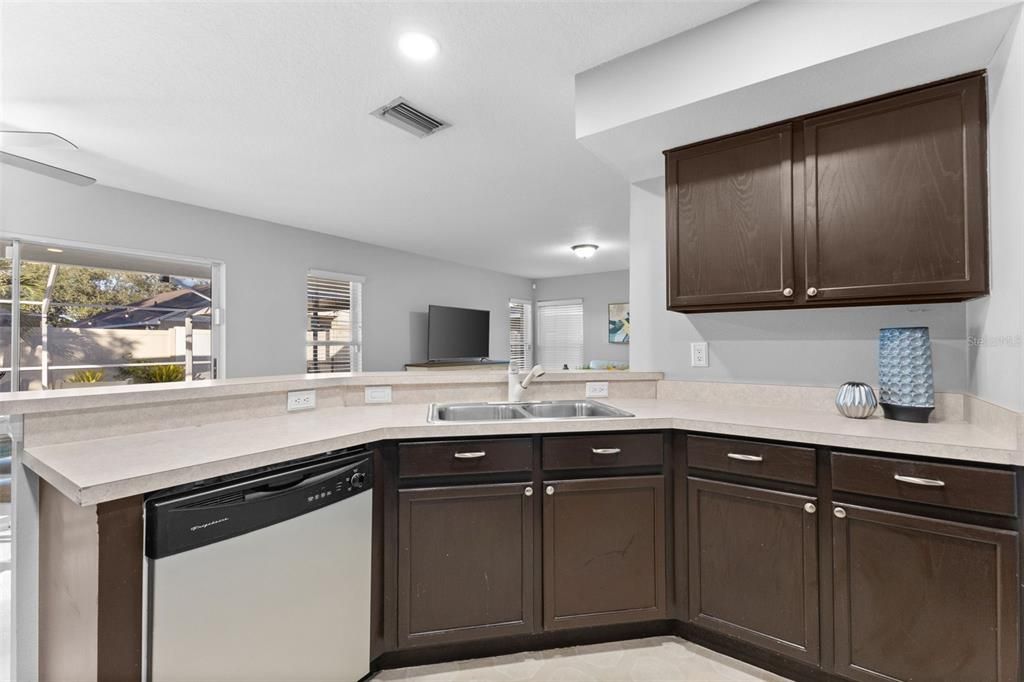 For Sale: $469,950 (3 beds, 2 baths, 2145 Square Feet)