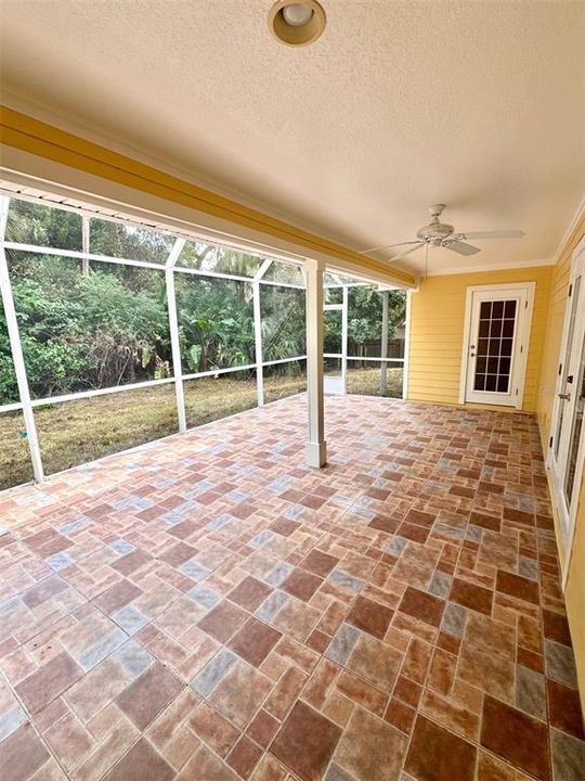 Active With Contract: $519,000 (3 beds, 2 baths, 1632 Square Feet)