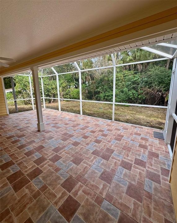 Active With Contract: $519,000 (3 beds, 2 baths, 1632 Square Feet)