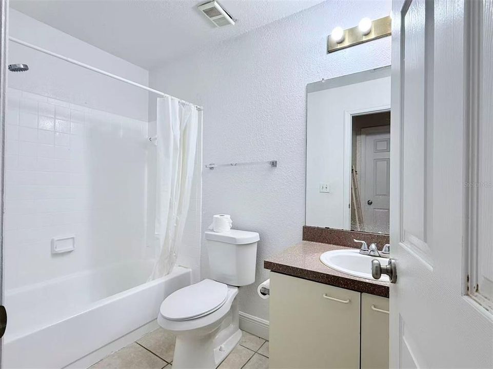 待售: $179,990 (1 贝兹, 1 浴室, 650 平方英尺)