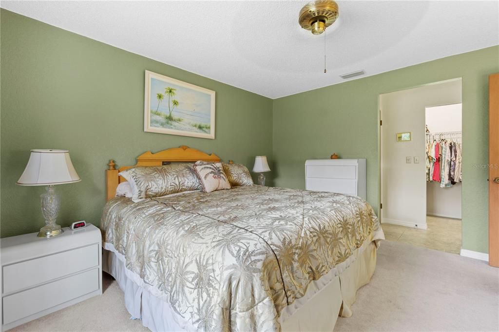 На продажу: $200,000 (2 спален, 2 ванн, 930 Квадратных фут)