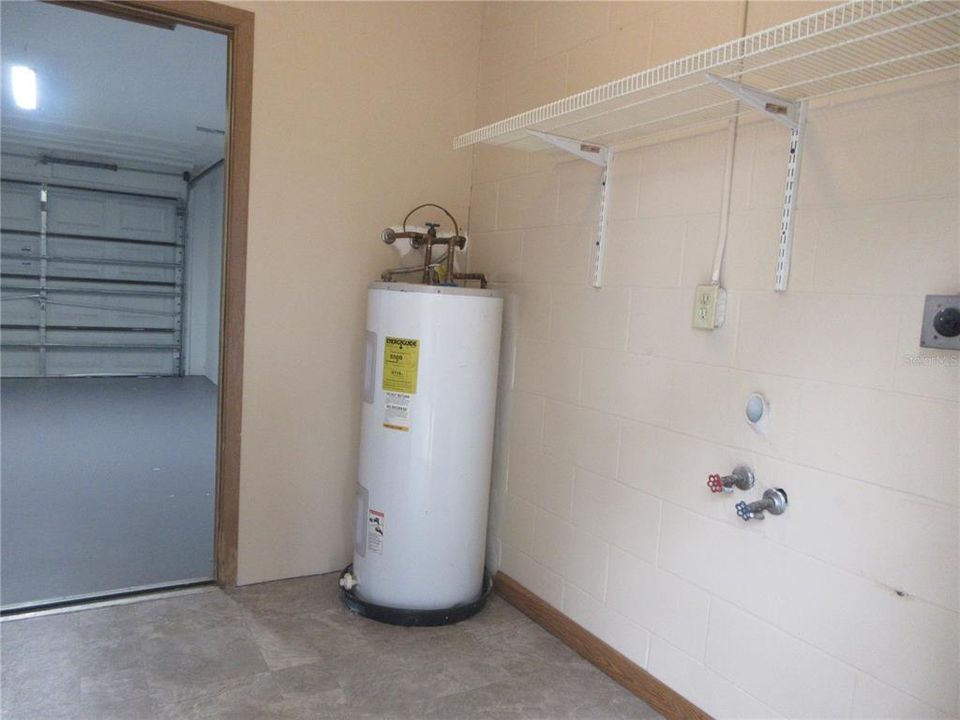 En Venta: $166,700 (3 camas, 1 baños, 1068 Pies cuadrados)