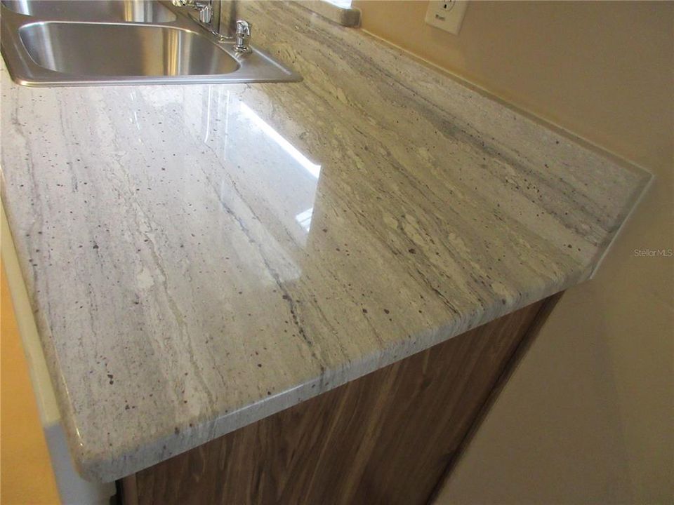 En Venta: $166,700 (3 camas, 1 baños, 1068 Pies cuadrados)