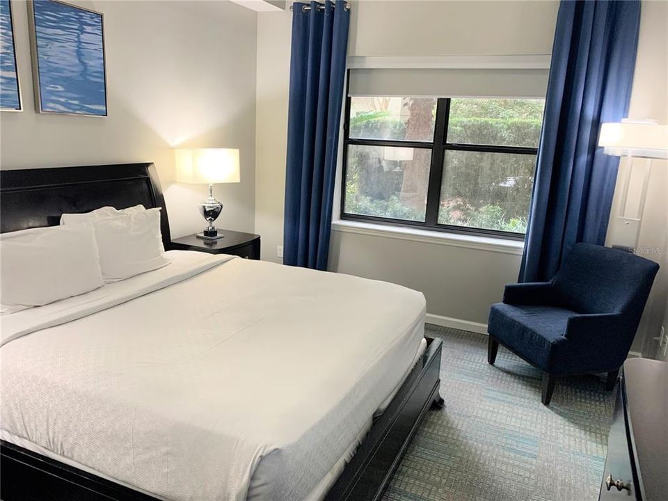 For Sale: $304,000 (2 beds, 2 baths, 1265 Square Feet)