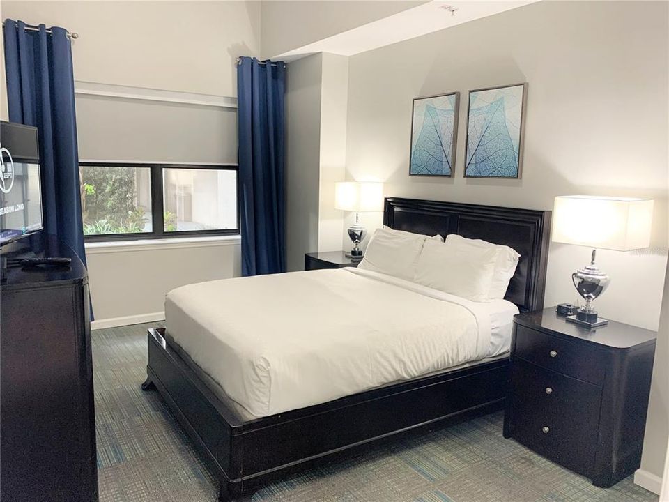 For Sale: $304,000 (2 beds, 2 baths, 1265 Square Feet)