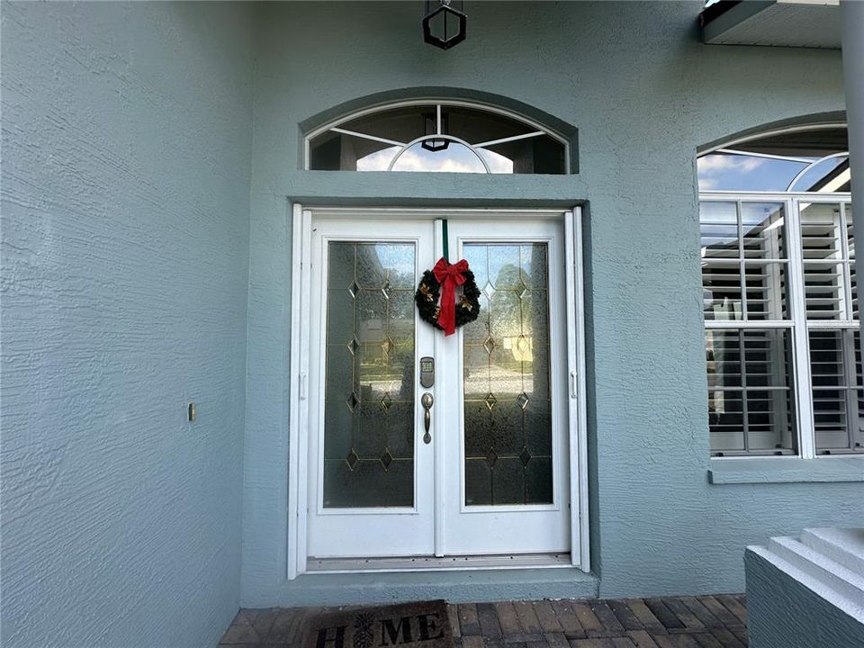 En Venta: $325,000 (3 camas, 2 baños, 1963 Pies cuadrados)