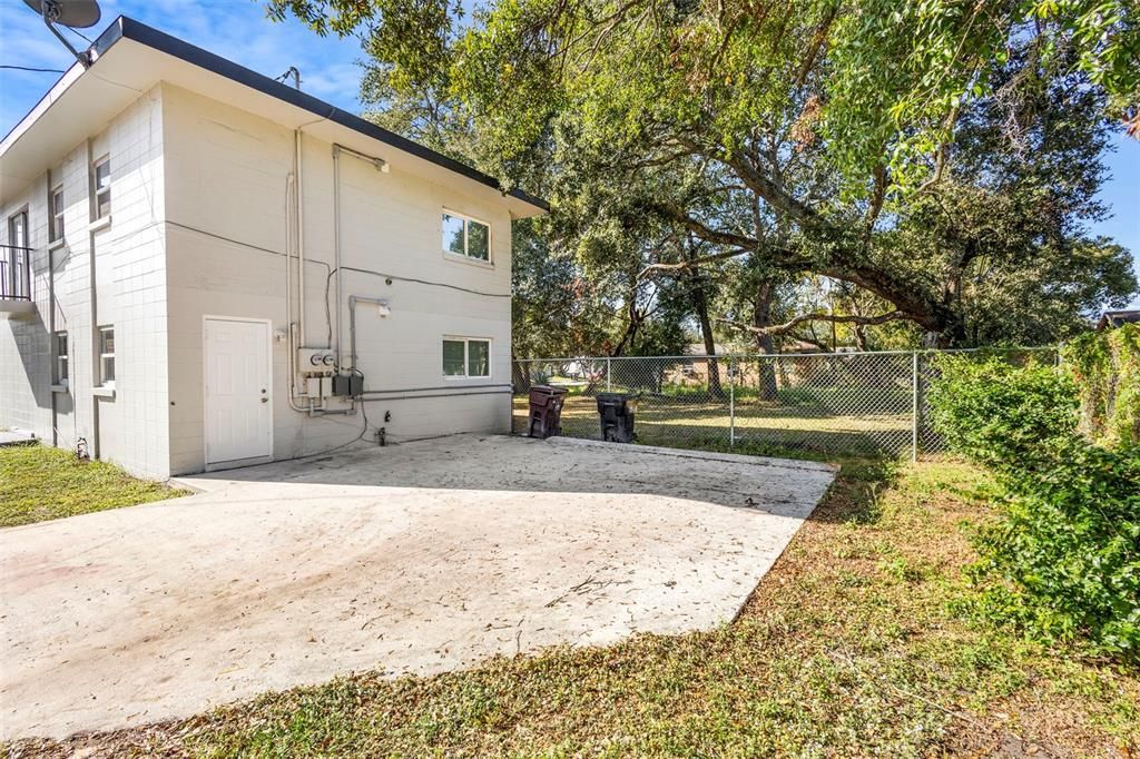 For Rent: $1,600 (2 beds, 1 baths, 820 Square Feet)