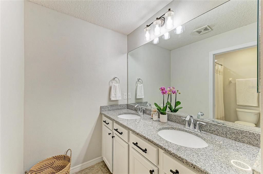 For Sale: $547,000 (4 beds, 2 baths, 2898 Square Feet)