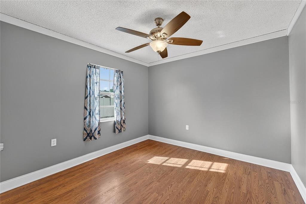 For Sale: $245,000 (3 beds, 2 baths, 1400 Square Feet)