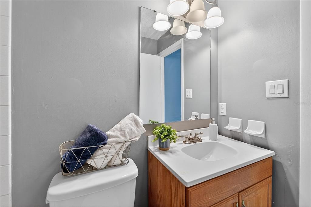 For Sale: $245,000 (3 beds, 2 baths, 1400 Square Feet)