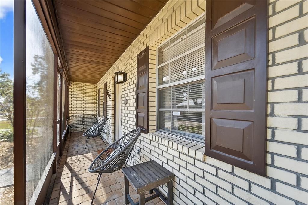 For Sale: $245,000 (3 beds, 2 baths, 1400 Square Feet)