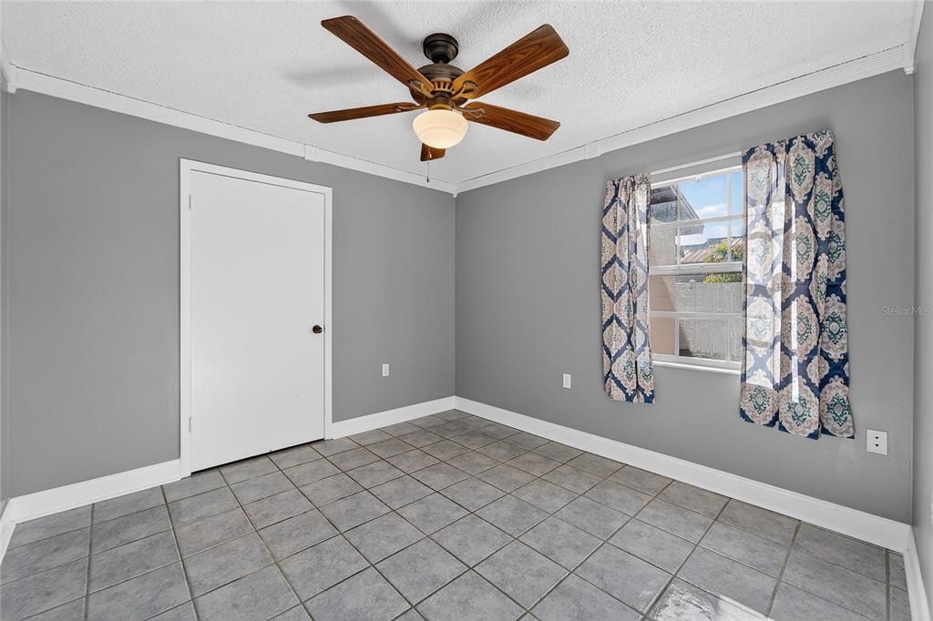 For Sale: $245,000 (3 beds, 2 baths, 1400 Square Feet)