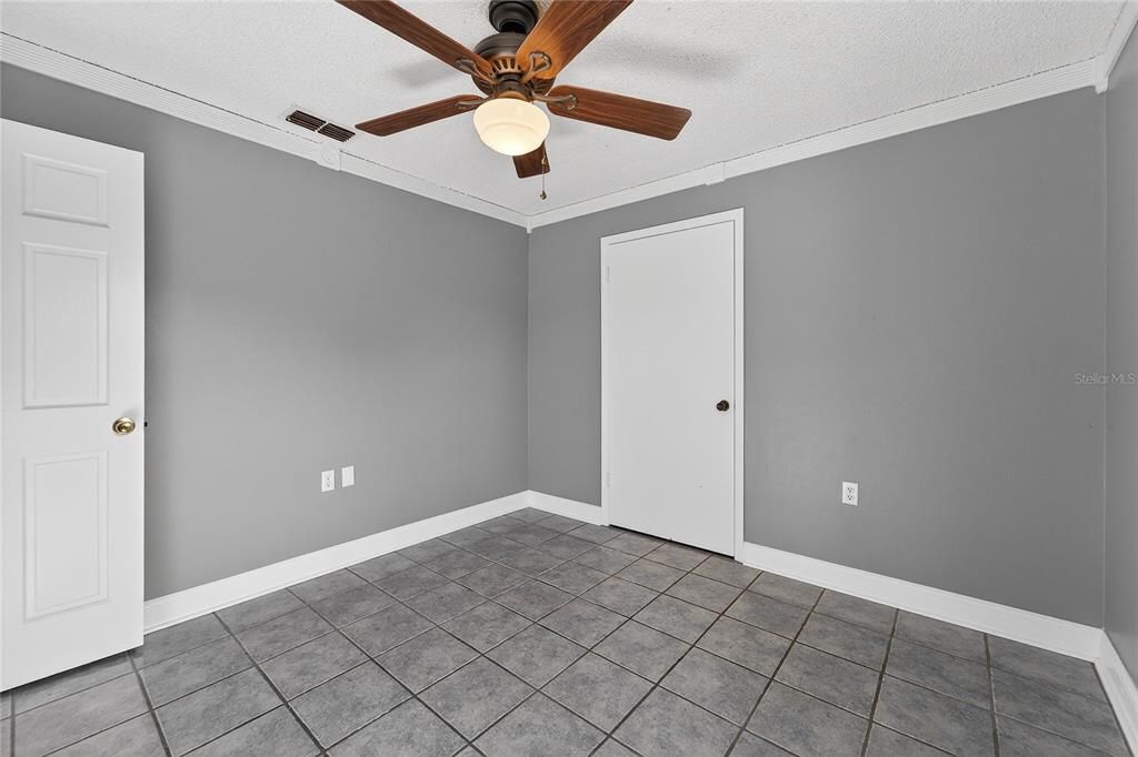 For Sale: $245,000 (3 beds, 2 baths, 1400 Square Feet)