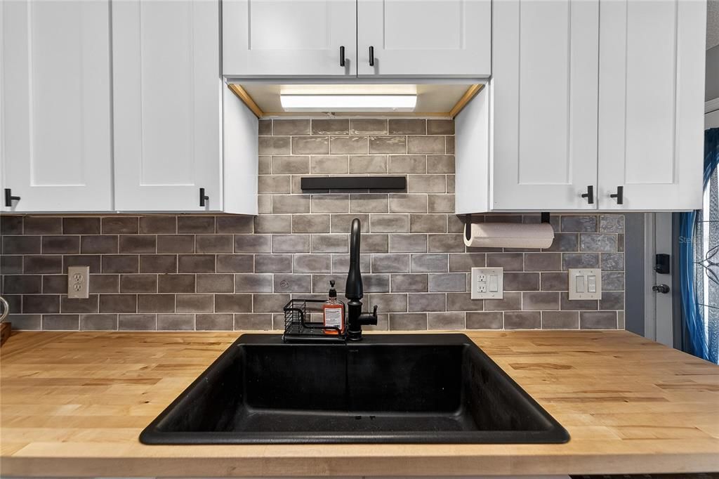 For Sale: $245,000 (3 beds, 2 baths, 1400 Square Feet)