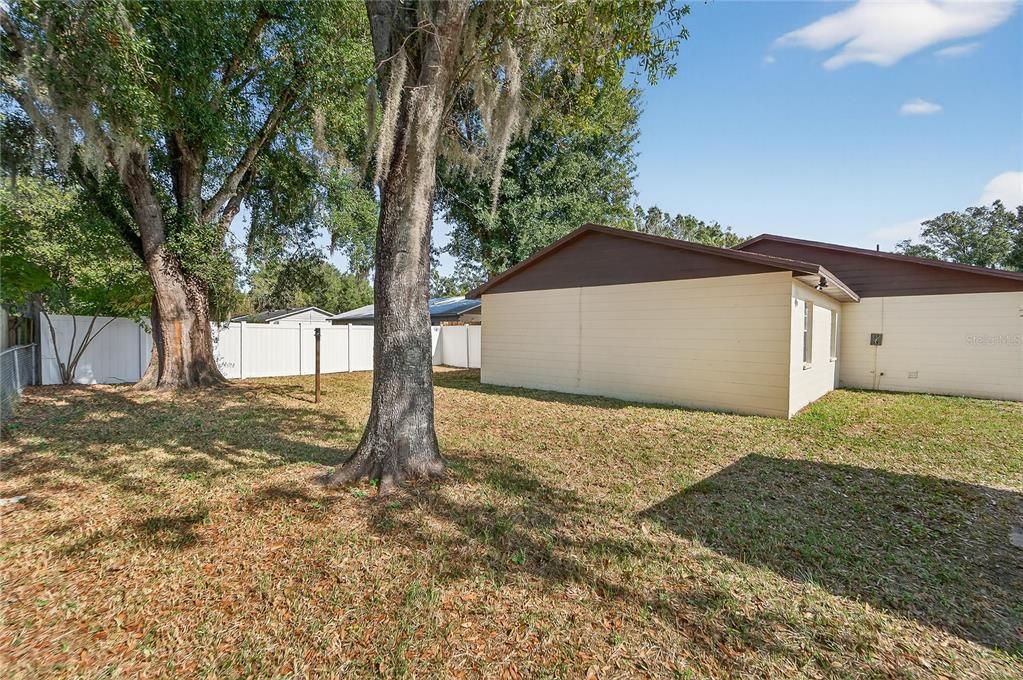 For Sale: $245,000 (3 beds, 2 baths, 1400 Square Feet)