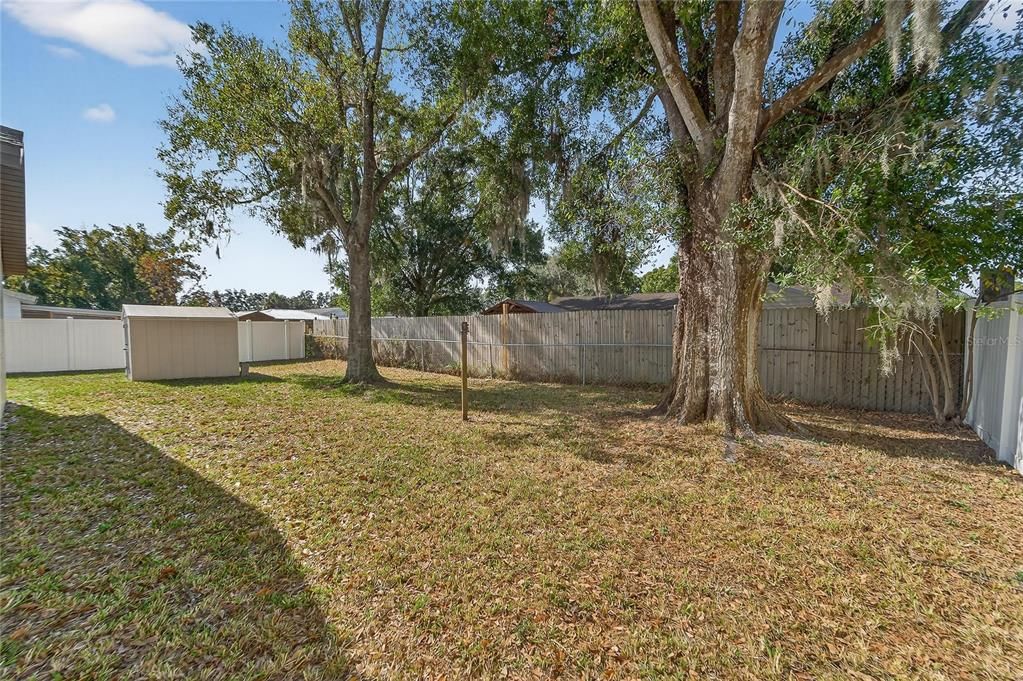 For Sale: $245,000 (3 beds, 2 baths, 1400 Square Feet)