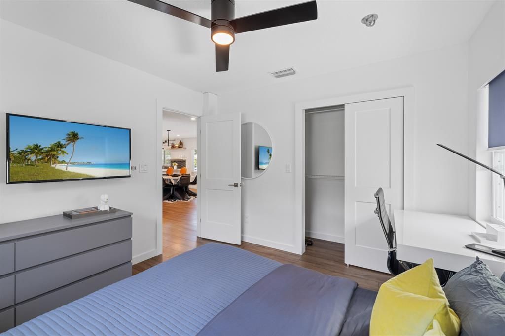 待售: $895,000 (3 贝兹, 2 浴室, 1542 平方英尺)