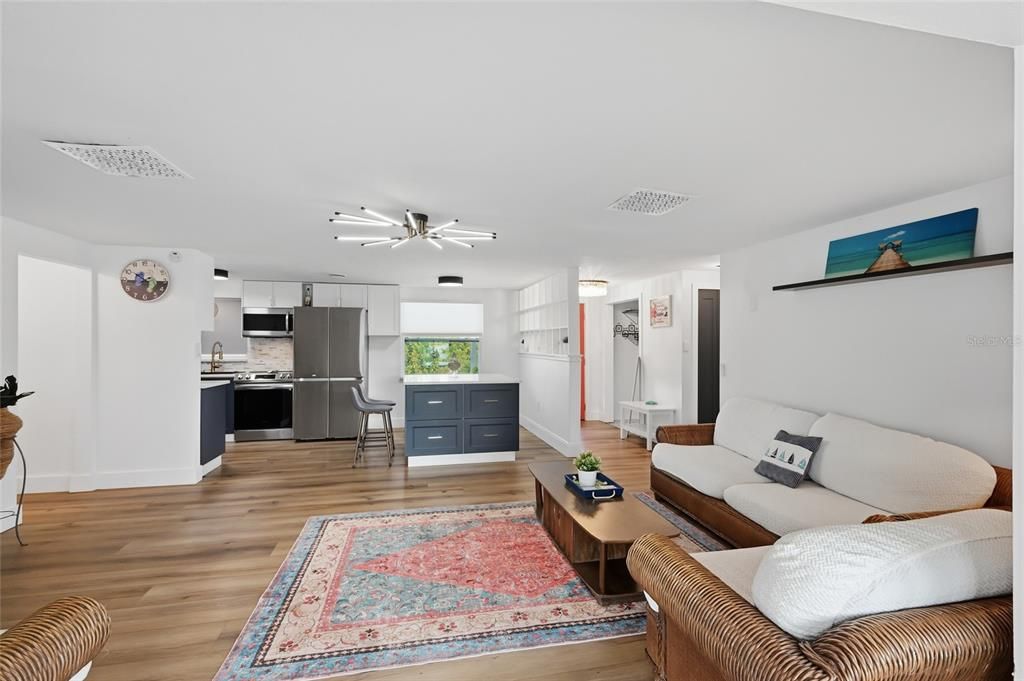 For Sale: $525,000 (3 beds, 2 baths, 1560 Square Feet)