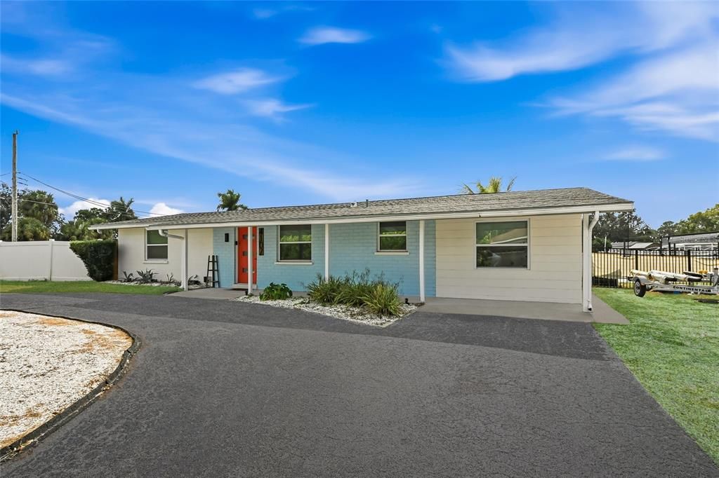 For Sale: $525,000 (3 beds, 2 baths, 1560 Square Feet)