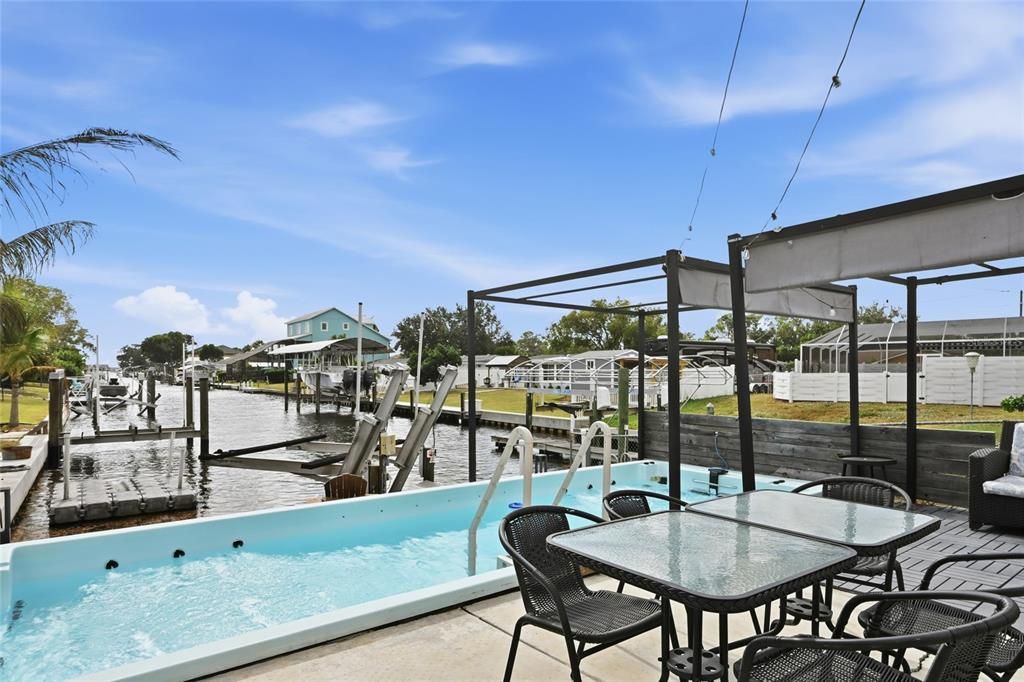 For Sale: $525,000 (3 beds, 2 baths, 1560 Square Feet)