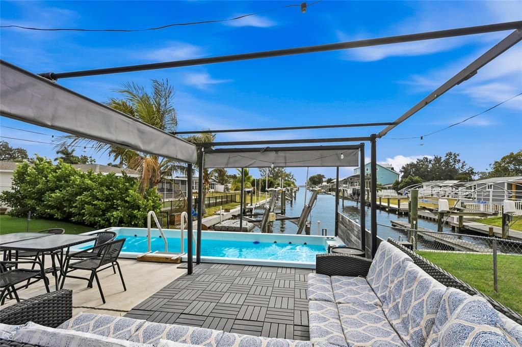 For Sale: $525,000 (3 beds, 2 baths, 1560 Square Feet)