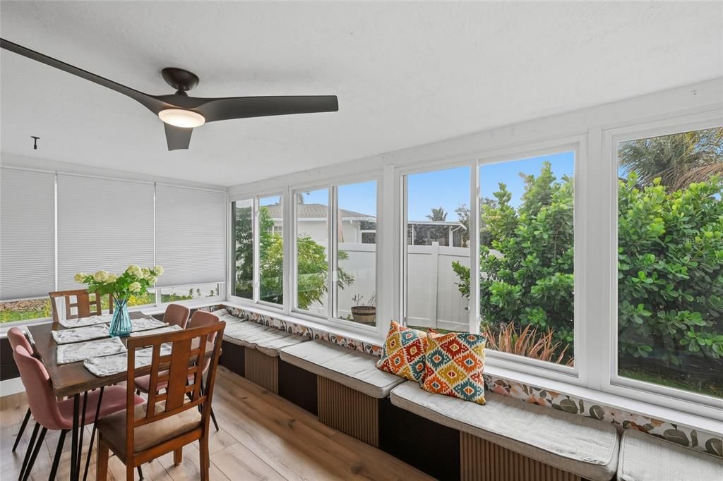 For Sale: $525,000 (3 beds, 2 baths, 1560 Square Feet)