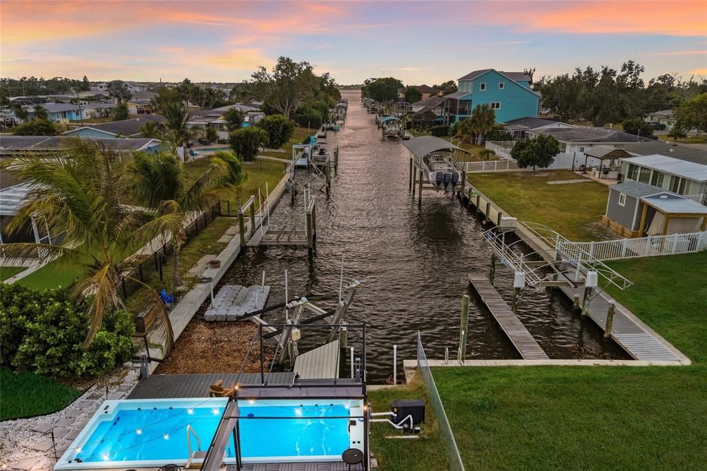 For Sale: $525,000 (3 beds, 2 baths, 1560 Square Feet)