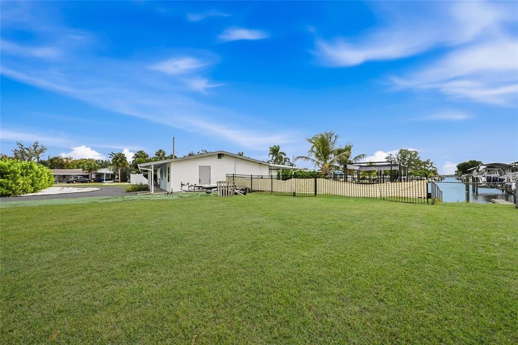 For Sale: $525,000 (3 beds, 2 baths, 1560 Square Feet)
