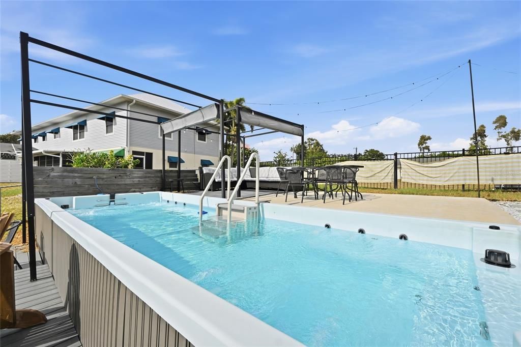 For Sale: $525,000 (3 beds, 2 baths, 1560 Square Feet)