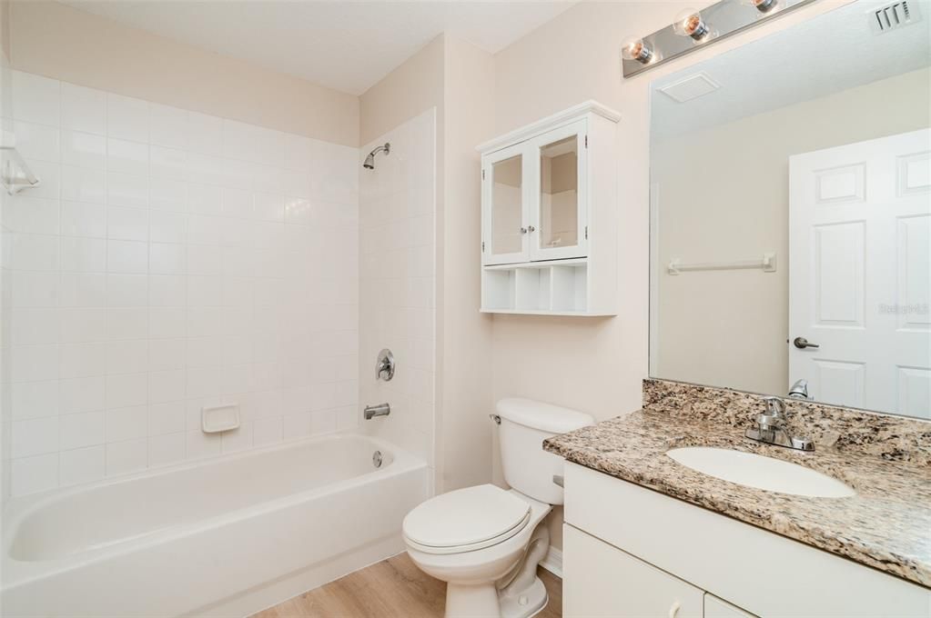 待售: $400,000 (3 贝兹, 2 浴室, 1656 平方英尺)