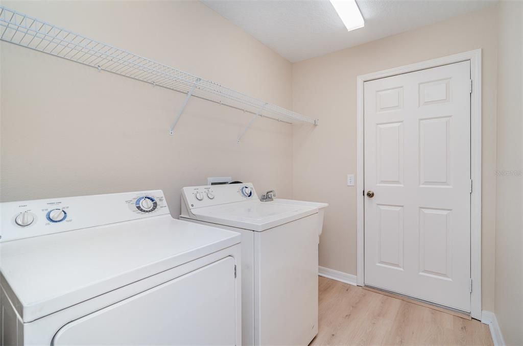 待售: $400,000 (3 贝兹, 2 浴室, 1656 平方英尺)